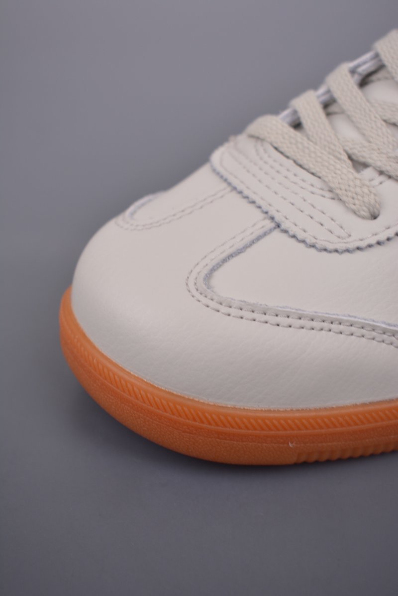 Asics Onitsuka Tiger Tokuten view
