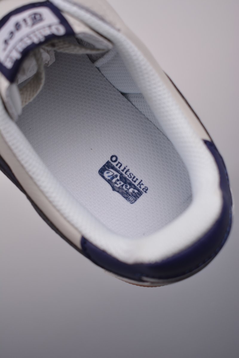 Asics Onitsuka Tiger Tokuten view