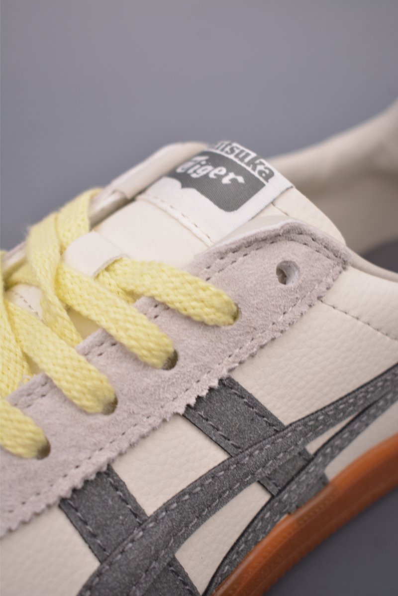 Asics Onitsuka Tiger Tokuten view