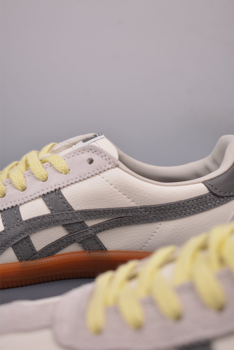 Asics Onitsuka Tiger Tokuten view