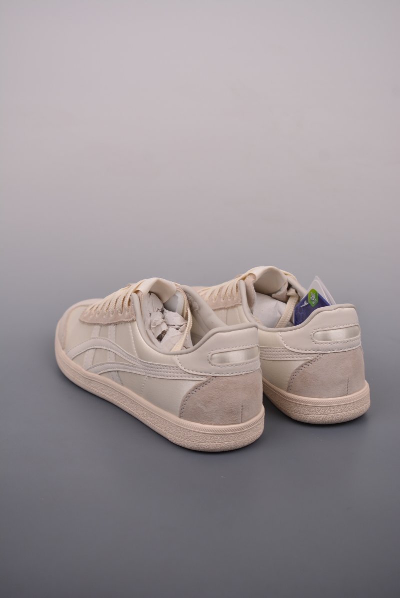 Asics Onitsuka Tiger Tokuten view