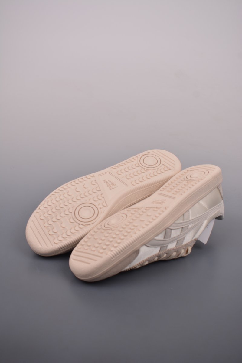 Asics Onitsuka Tiger Tokuten view