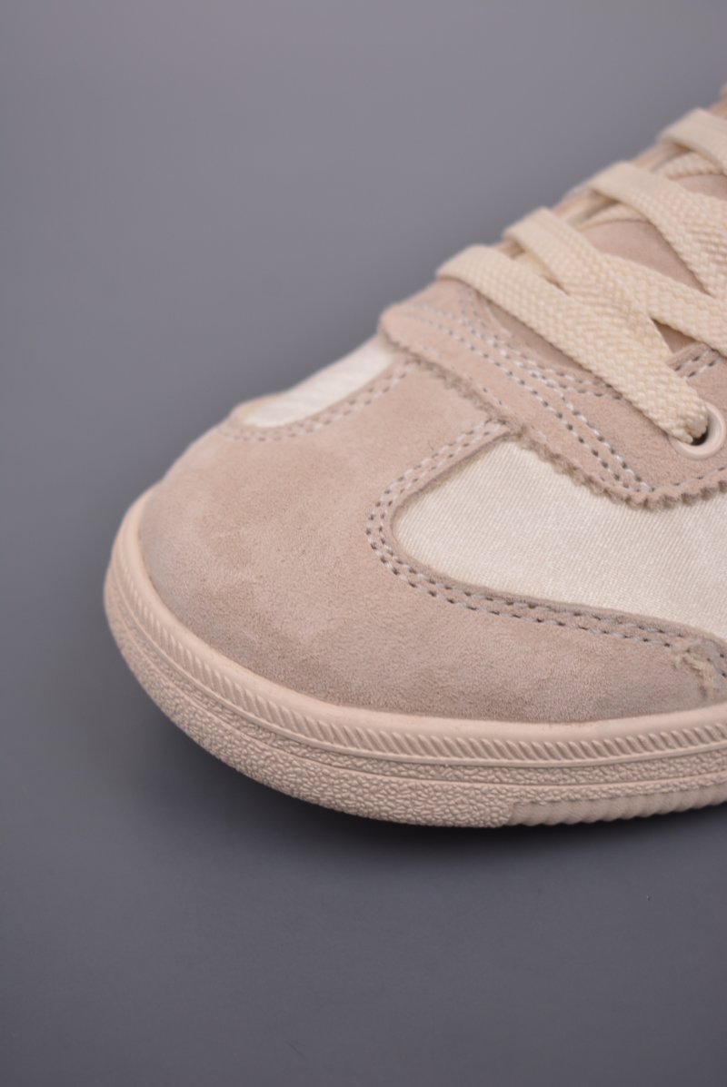 Asics Onitsuka Tiger Tokuten view
