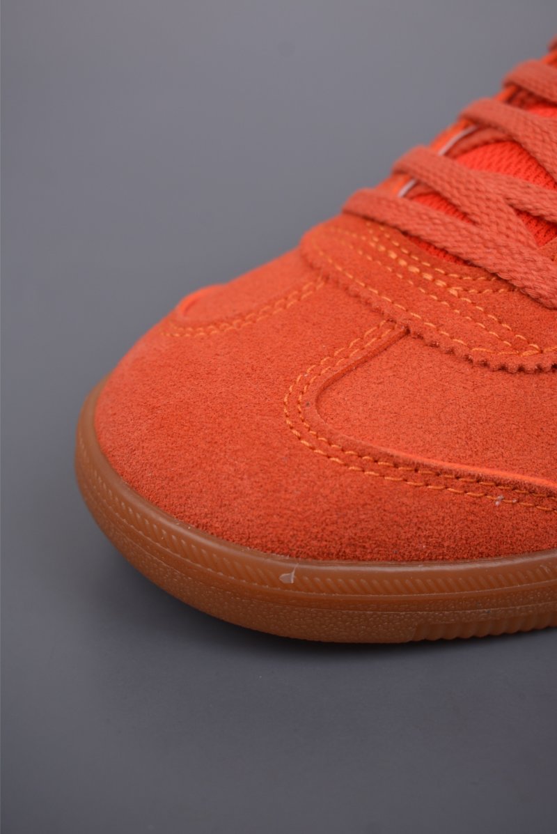Asics Onitsuka Tiger Tokuten view