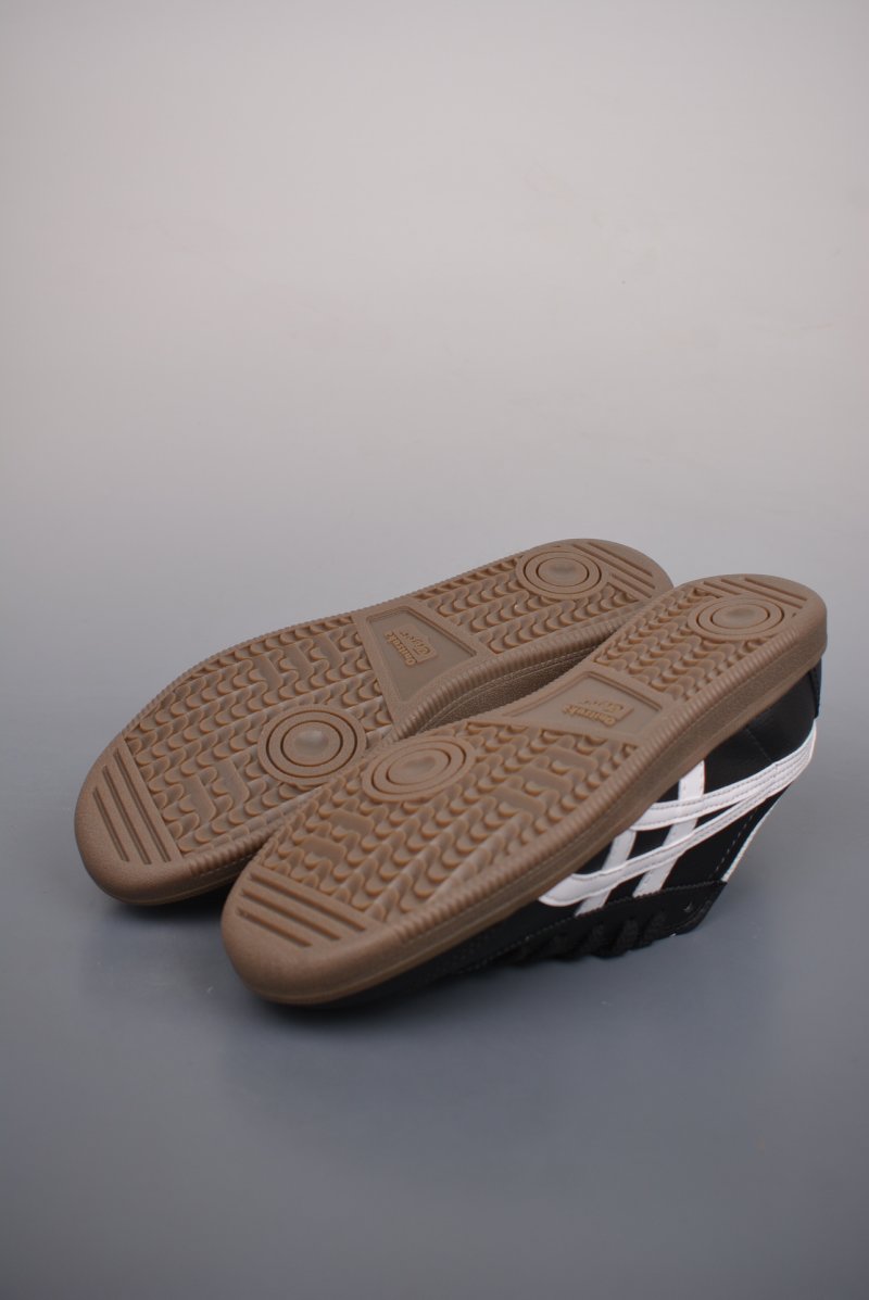 Asics Onitsuka Tiger Tokuten view