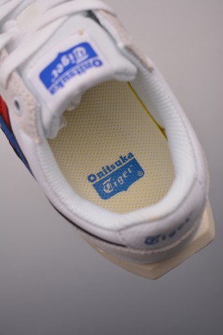 Asics Onitsuka Tiger Ultimate 81 EX view 9