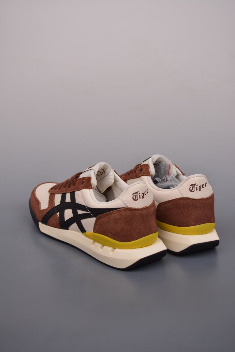 Asics Onitsuka Tiger Ultimate 81 EX view