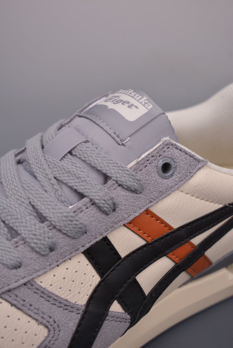 Asics Onitsuka Tiger Ultimate 81 EX view
