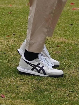 Asics Onitsuka Tiger Ultimate 81 EX view 6