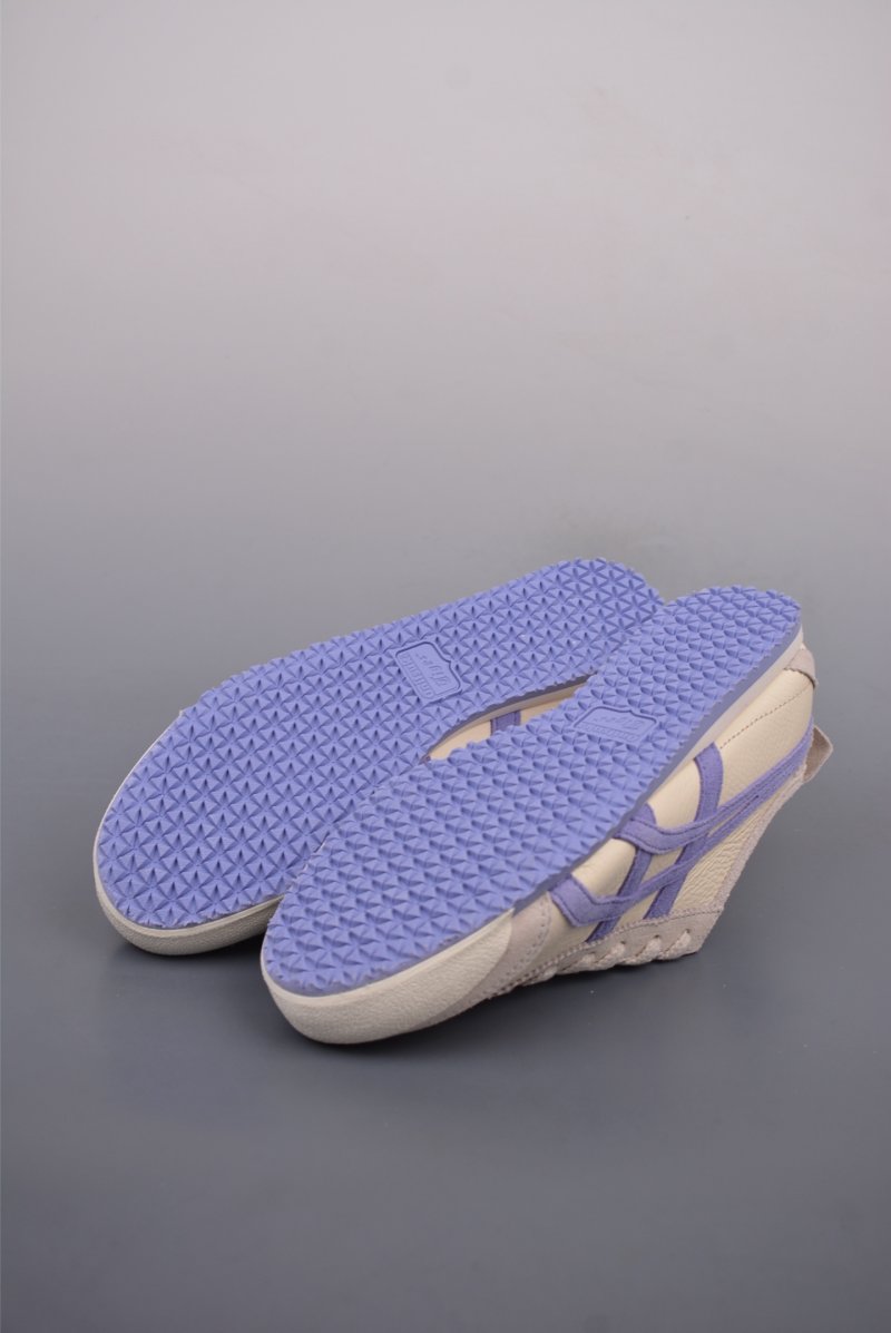 Asics Onitsuka Tiger Mexico 66 view