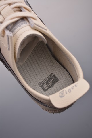 Asics Onitsuka Tiger Mexico 66 view 9