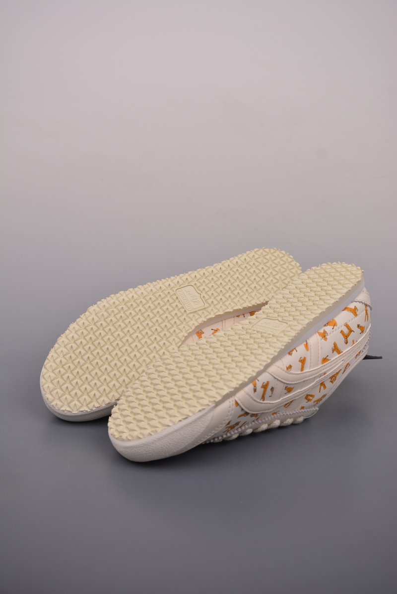 Asics Onitsuka Tiger Mexico 66 view