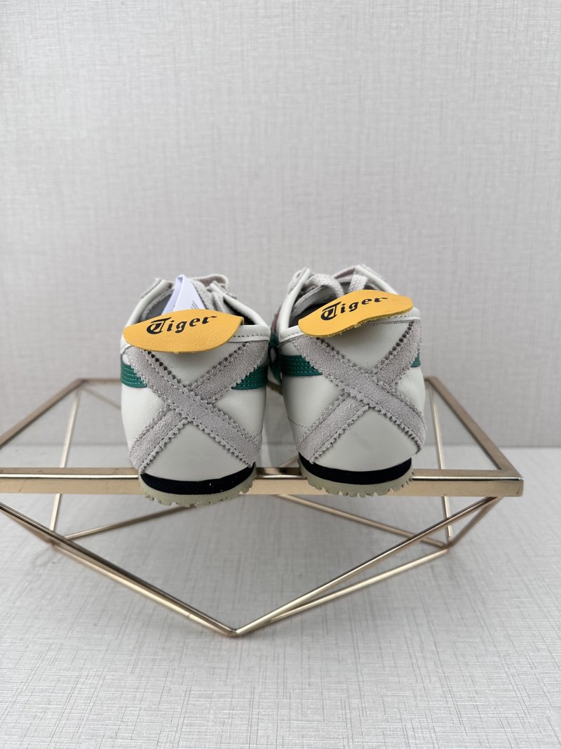 Asics Onitsuka Tiger Mexico 66 view