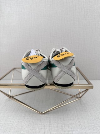 Asics Onitsuka Tiger Mexico 66 view 5