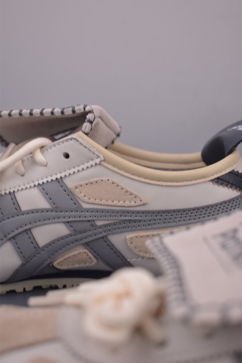 Asics Onitsuka Tiger Mexico 66 view