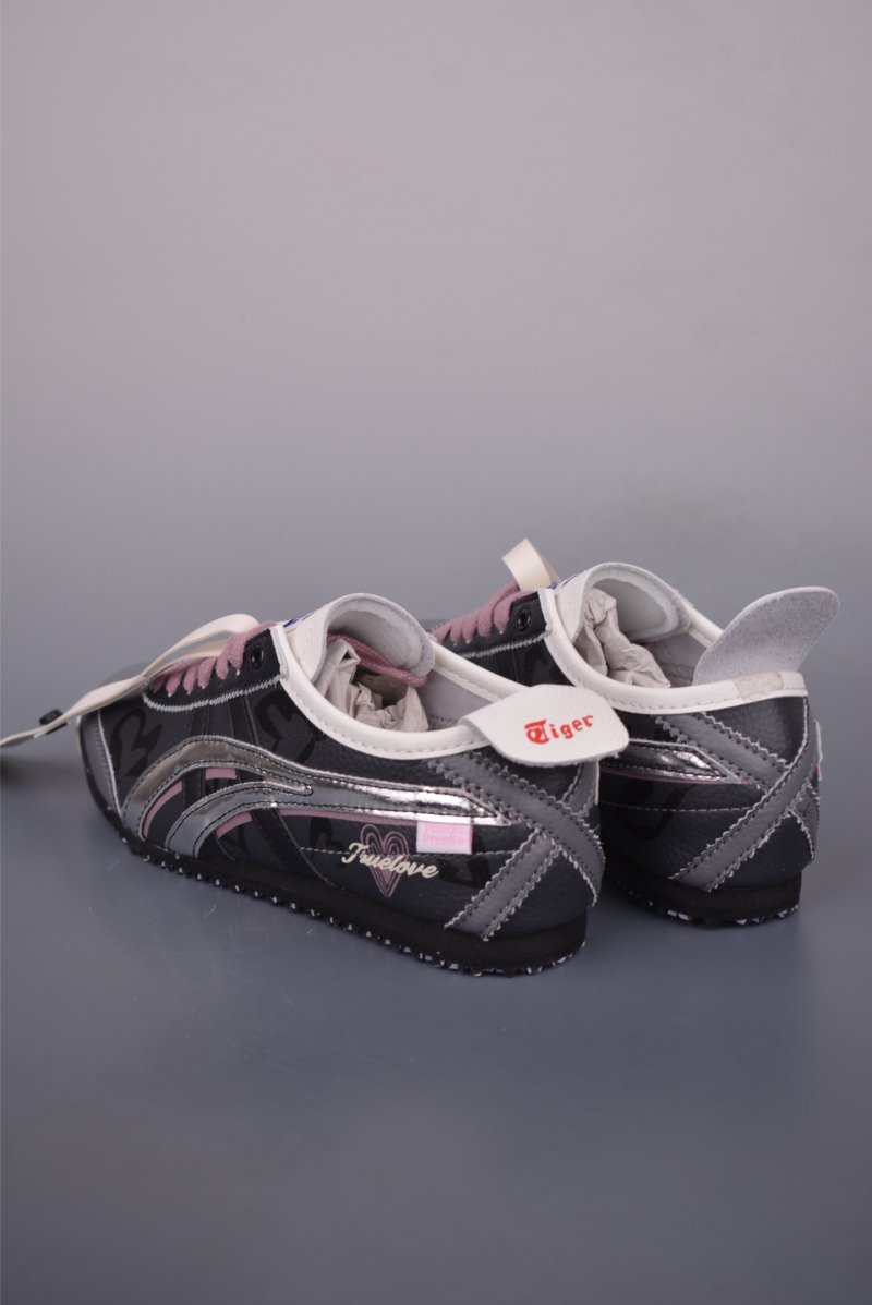 Asics Onitsuka Tiger Mexico 66 view