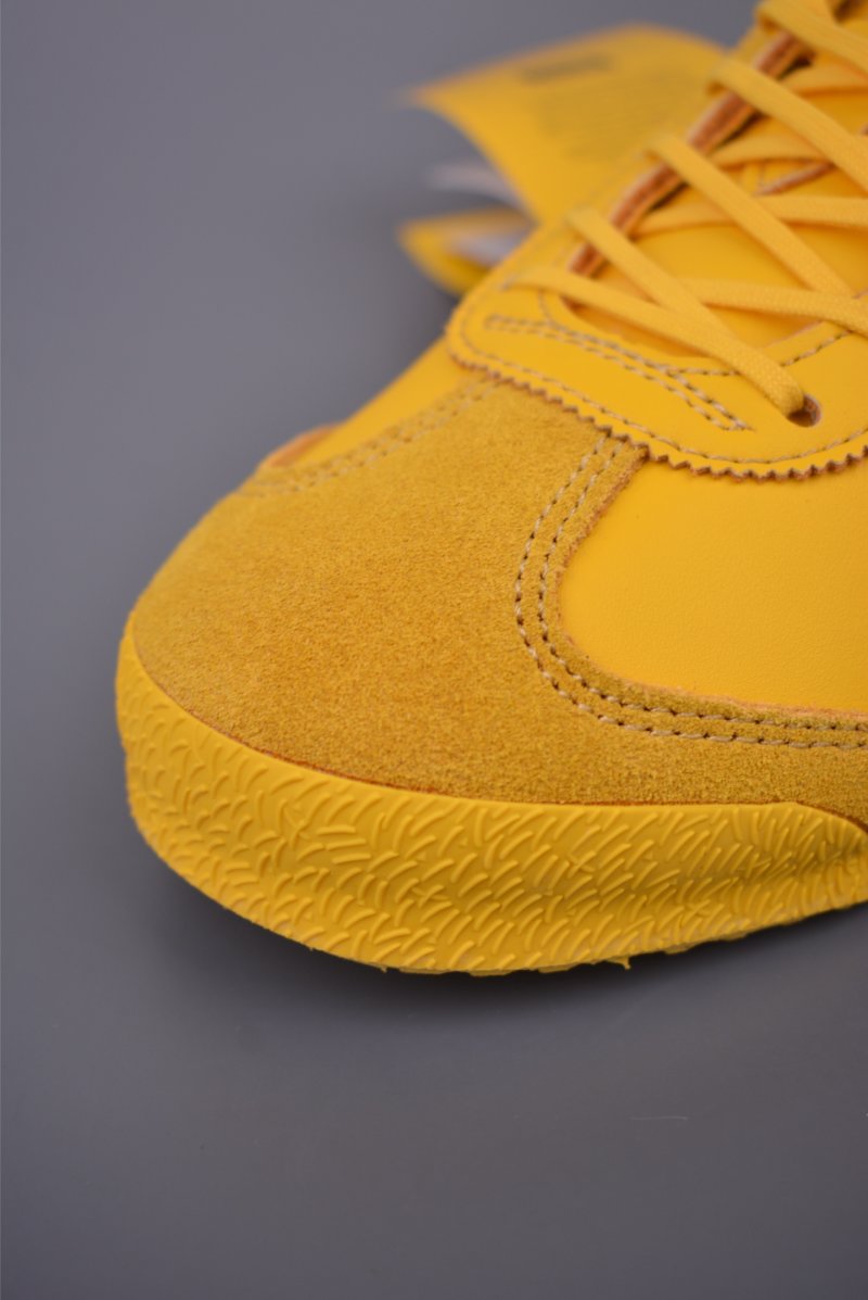 Asics Onitsuka Tiger Mexico 66 view