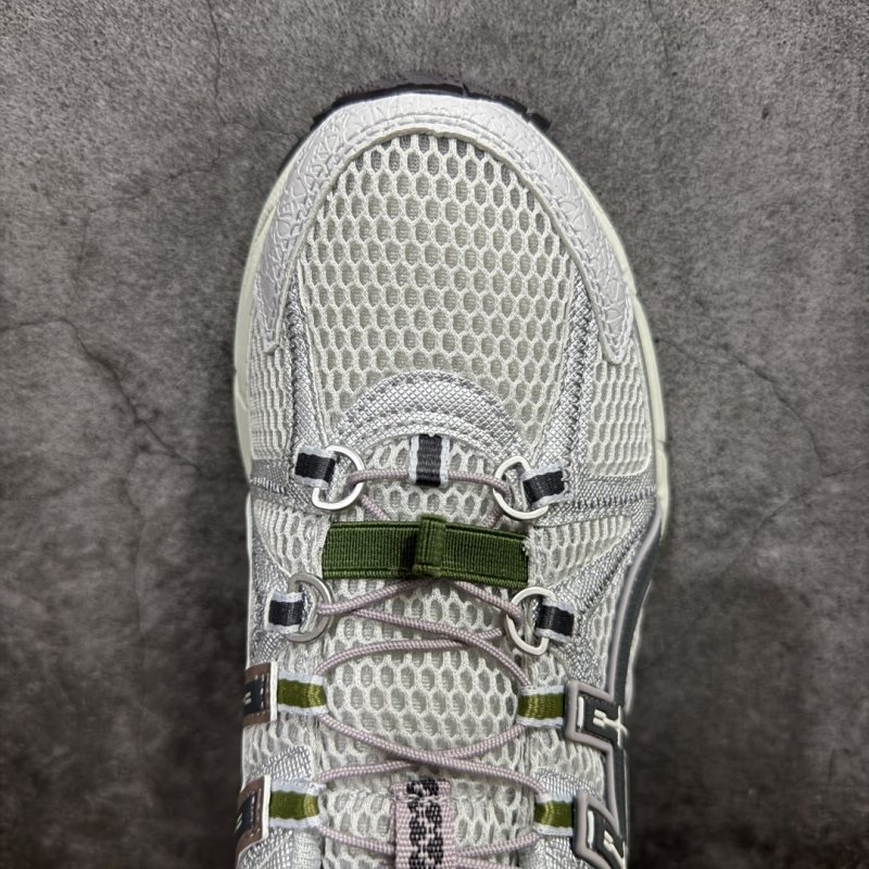 Asics Gel-Kahana 8 view