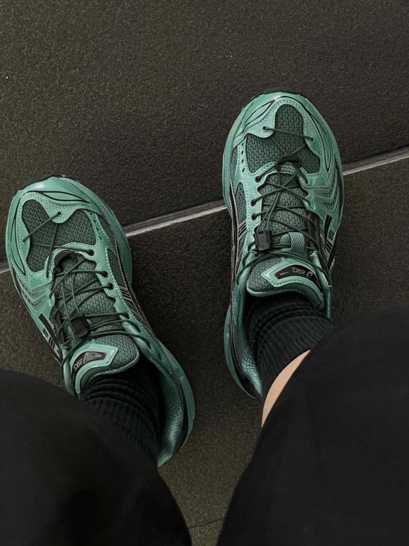 Asics Gel-Kayano 14 'Unaffected' view