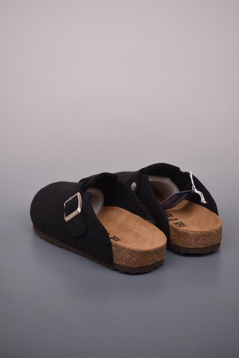 Birkenstock Arizona view