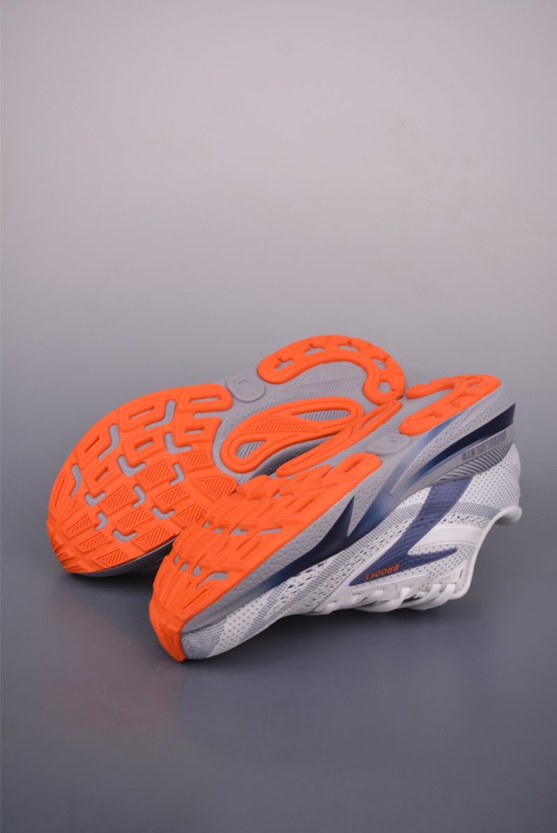 Brooks Adrenaline GTS 24 DNA LOFT V2 view