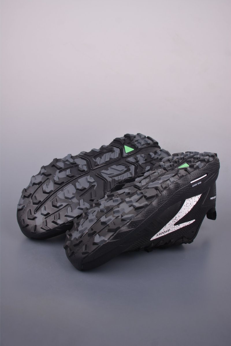 Brooks Cascadia 17 DNA LOFT V2 view