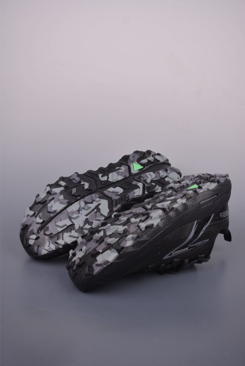Brooks Cascadia 18 DNA LOFT V2 view