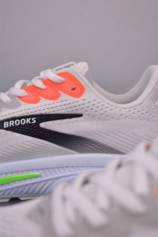 Brooks Ghost 17 DNA LOFT V2 view 17
