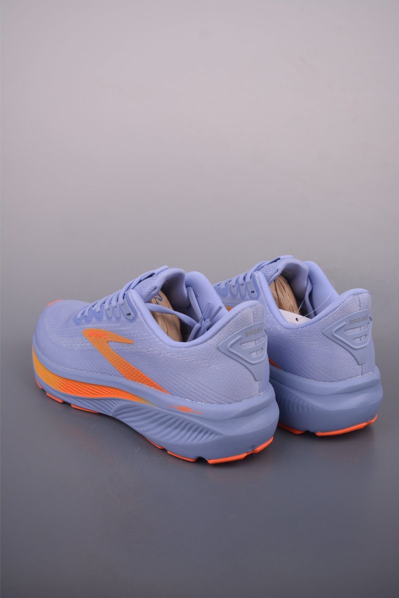 Brooks Ghost 17 DNA LOFT V2 view