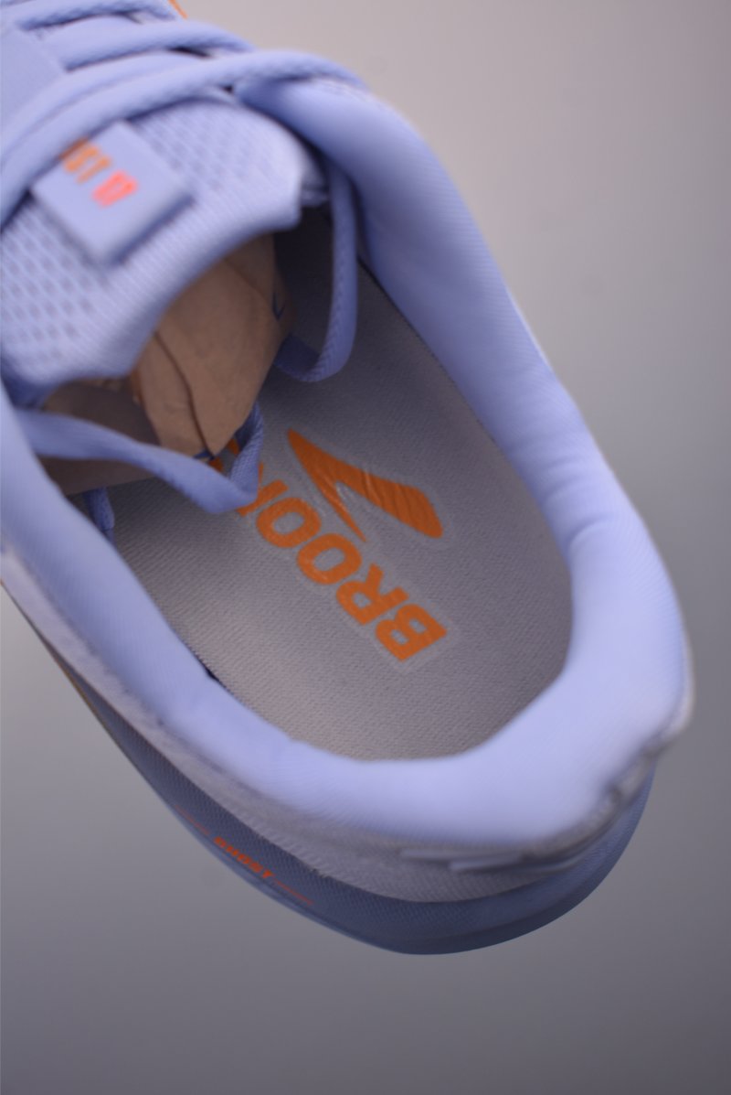 Brooks Ghost 17 DNA LOFT V2 view