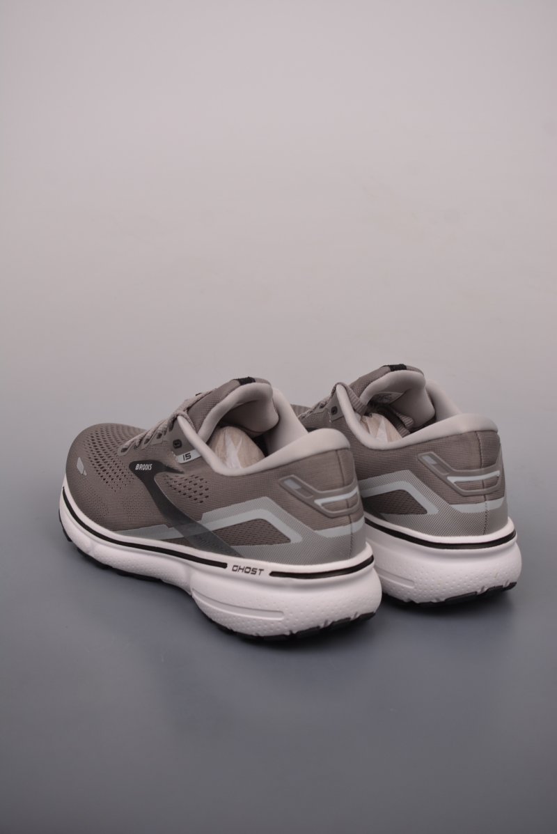 Brooks Ghost 15 DNA LOFT V2 view