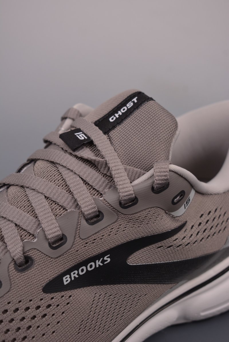 Brooks Ghost 15 DNA LOFT V2 view
