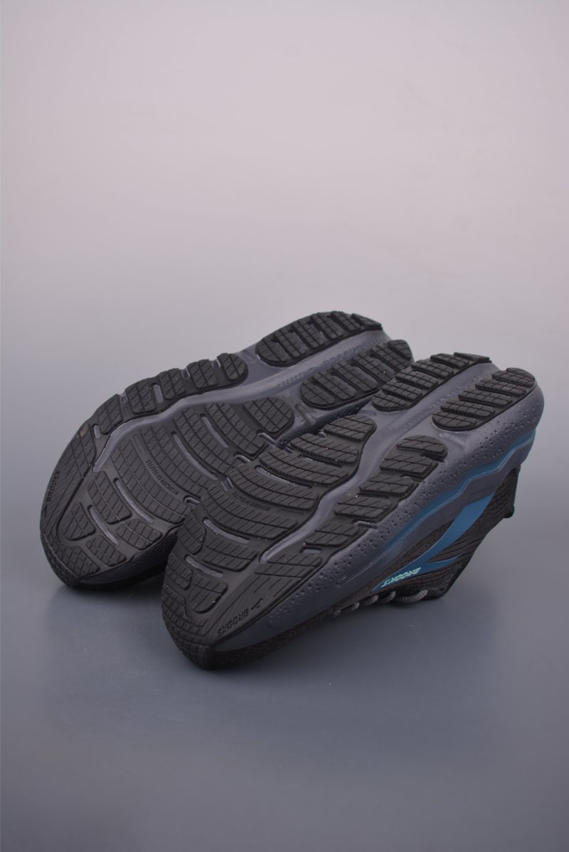 Brooks Ghost Max 2 DNA LOFT V2 view