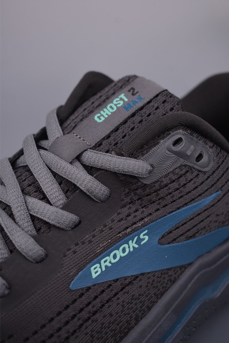 Brooks Ghost Max 2 DNA LOFT V2 view