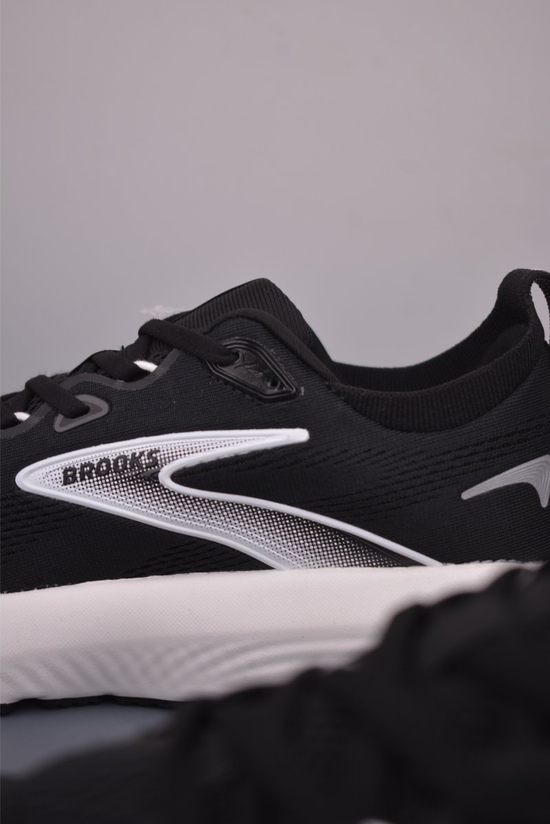 Brooks Glycerin 22 DNA LOFT V2 view