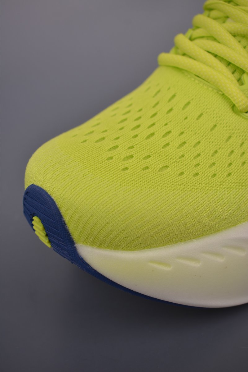 Brooks Glycerin Max DNA LOFT V2 view