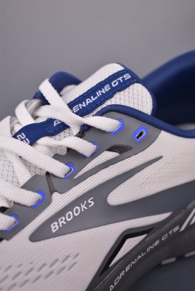 Brooks Glycerin 19 DNA LOFT V2 view