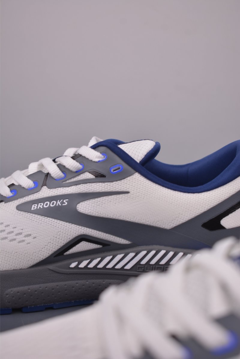 Brooks Glycerin 19 DNA LOFT V2 view