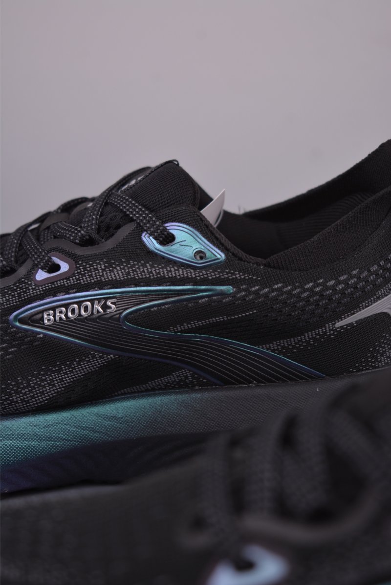 Brooks Glycerin 22 DNA LOFT V2 view