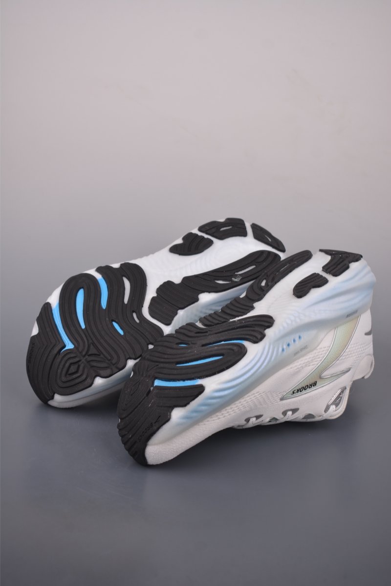 Brooks Glycerin 22 DNA LOFT V2 view