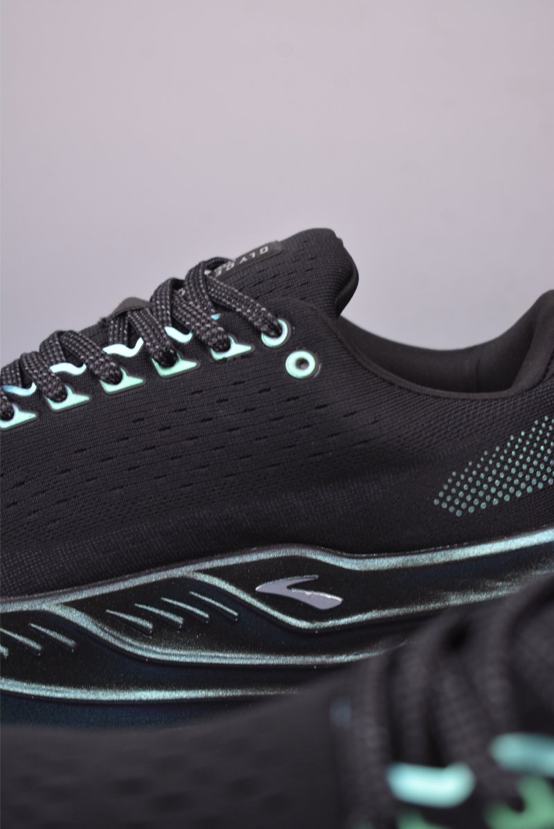 Brooks Glycerin Max DNA LOFT V2 view