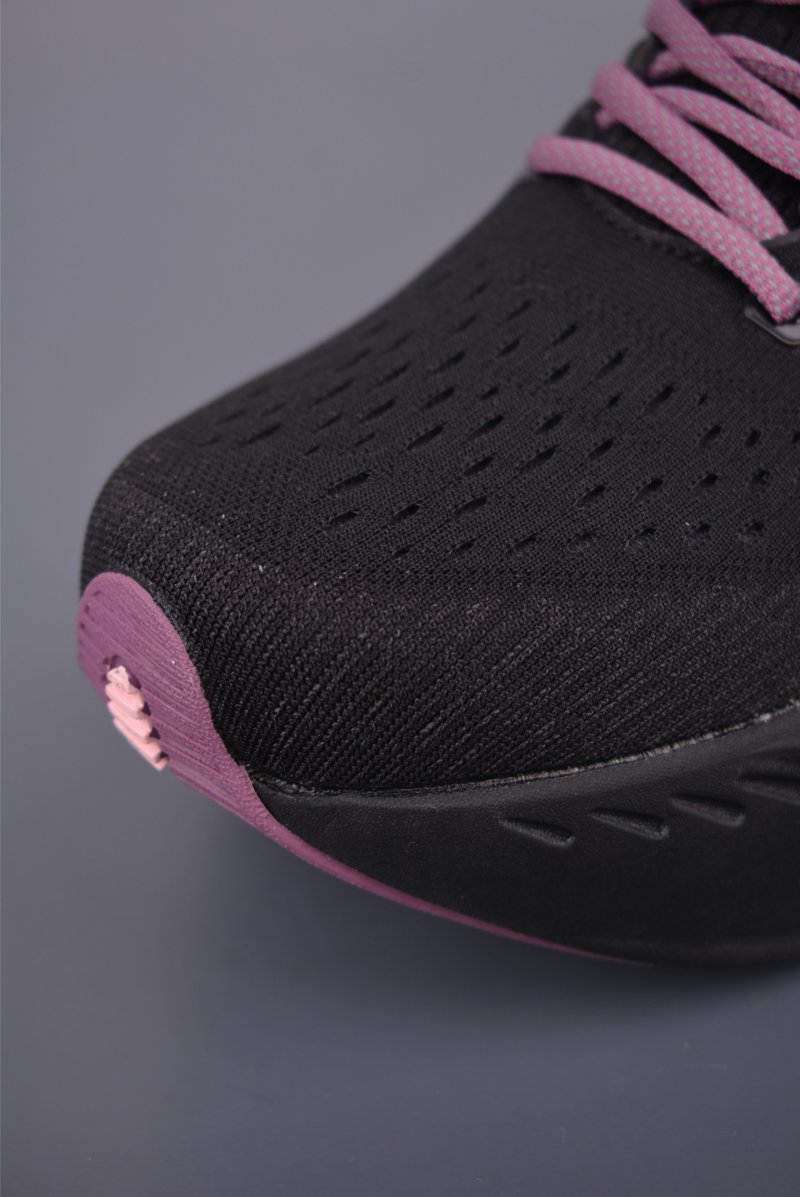 Brooks Glycerin Max DNA LOFT V2 view