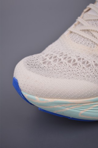 Brooks Hyperion Elite 4 DNA LOFT V2 view 6