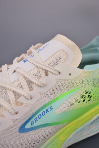 Brooks Hyperion Elite 4 DNA LOFT V2 view 7