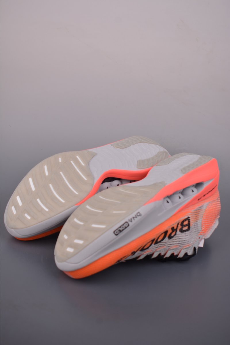 Brooks Hyperion Elite 5 DNA LOFT V2 view