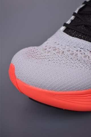 Brooks Hyperion Elite 4 DNA LOFT V2 view 15