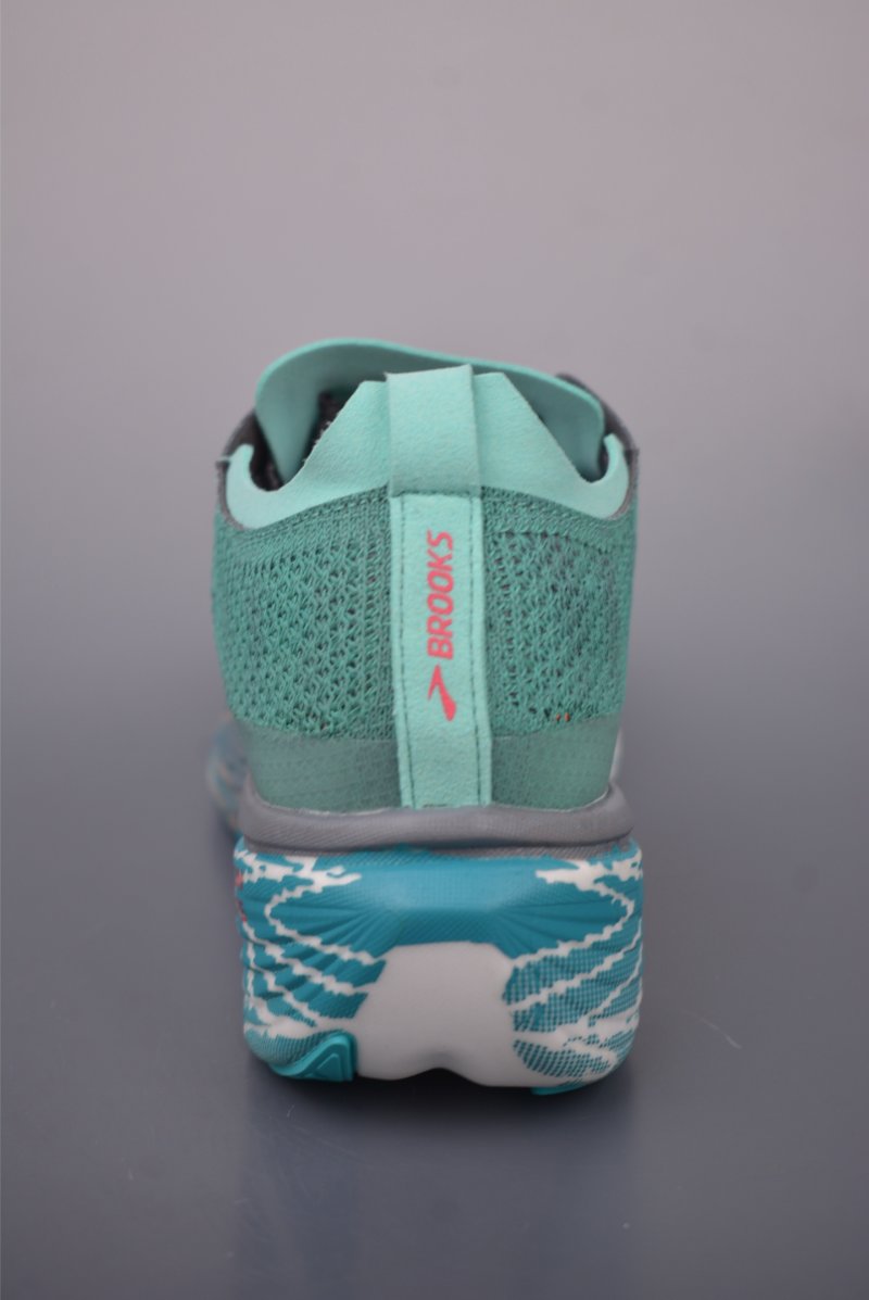 Brooks Hyperion Elite 4 PB DNA LOFT view