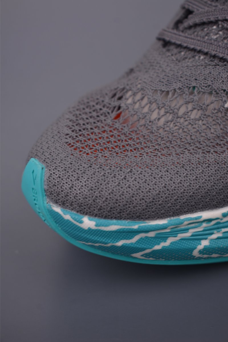 Brooks Hyperion Elite 4 PB DNA LOFT view