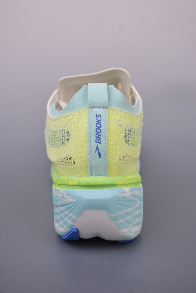 Brooks Hyperion Elite 4 PB DNA LOFT view