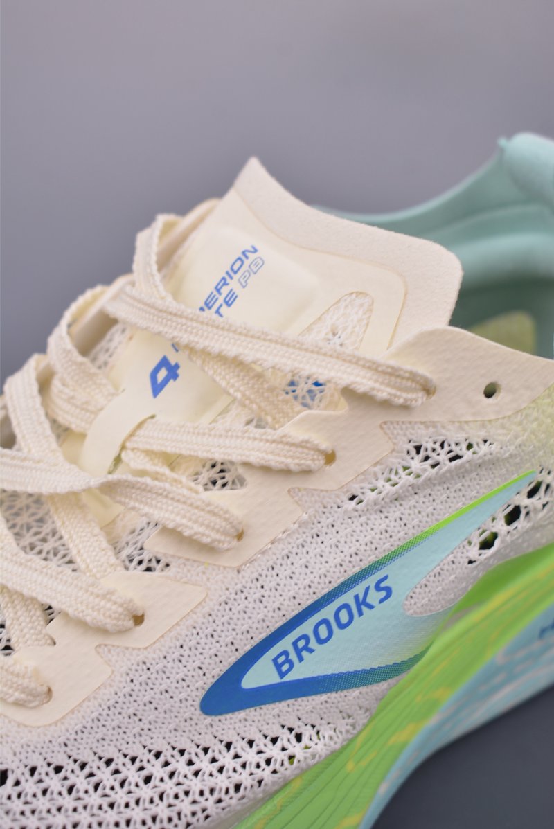 Brooks Hyperion Elite 4 PB DNA LOFT view